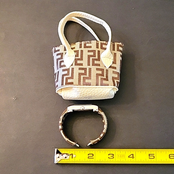 Fabric Bangle Watch + Matching Small Carry Case! - Picture 10 of 13